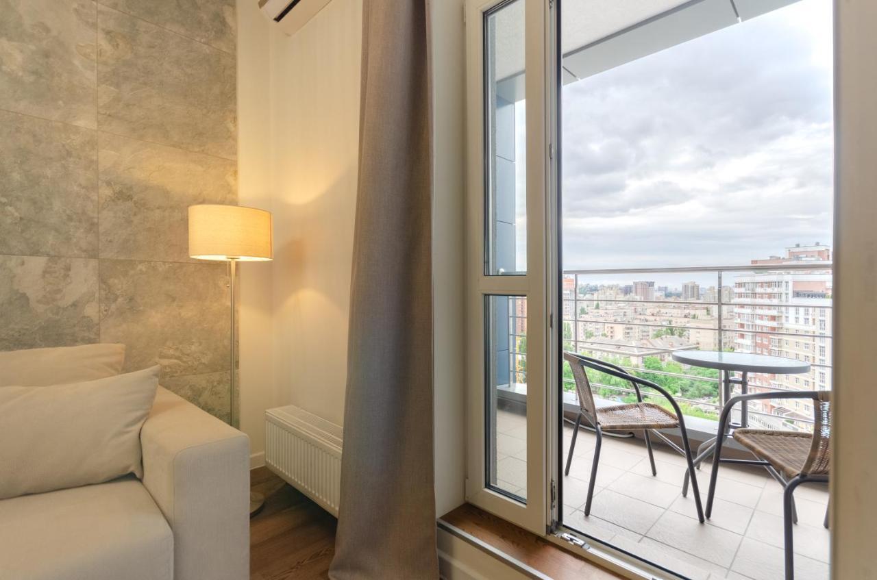 Petrovdom Apartaments 11-212 In Rc Central Park, 7 John Mccain Street Kijev Kültér fotó