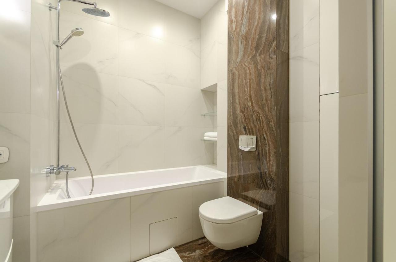 Petrovdom Apartaments 11-212 In Rc Central Park, 7 John Mccain Street Kijev Kültér fotó