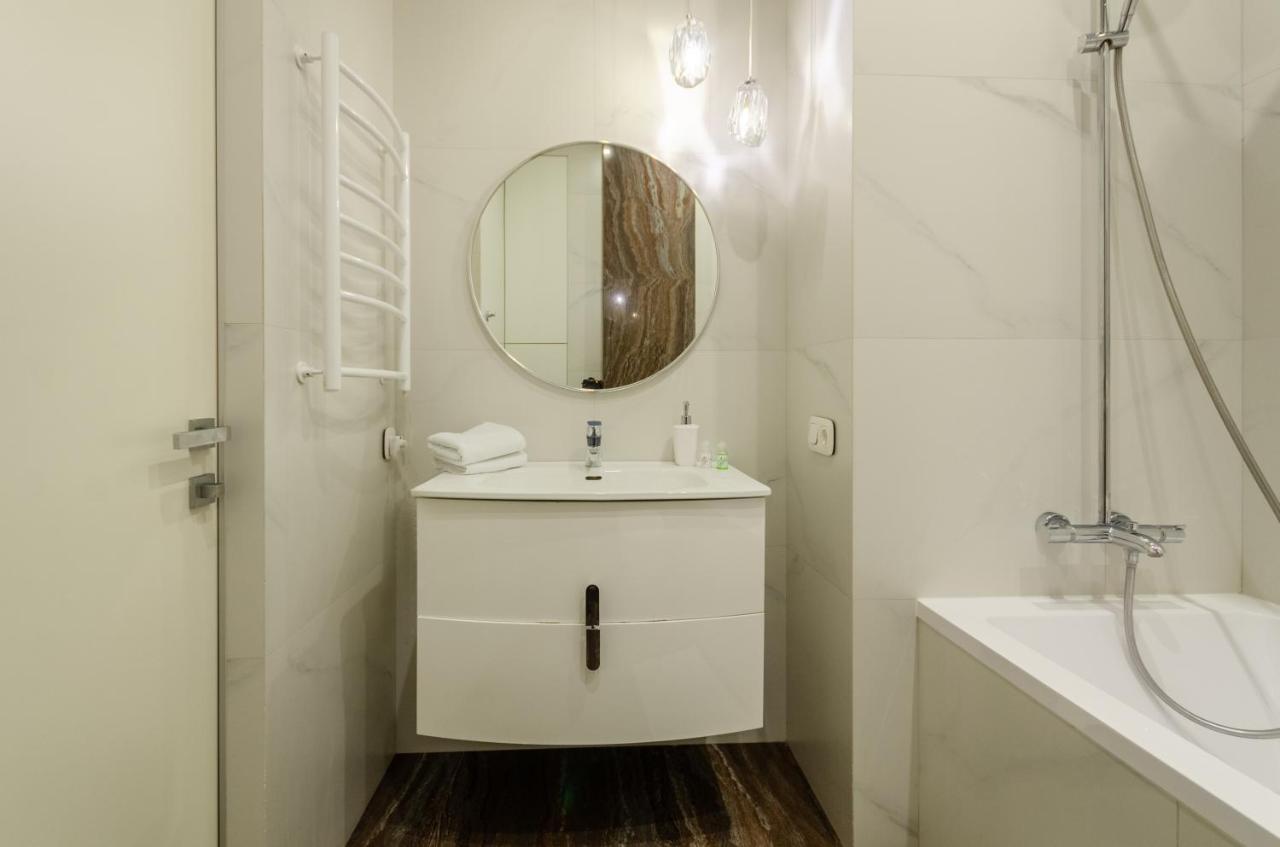 Petrovdom Apartaments 11-212 In Rc Central Park, 7 John Mccain Street Kijev Kültér fotó